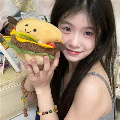 黑夜里的眼睛